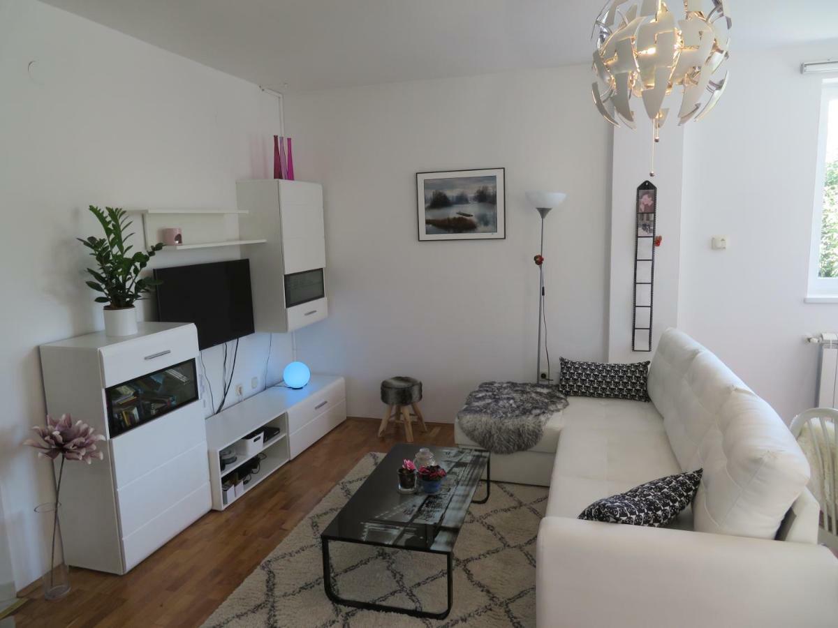Apartman Eli Ровінь Екстер'єр фото